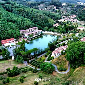https://lago-verde.it-tuscanyhotel.com